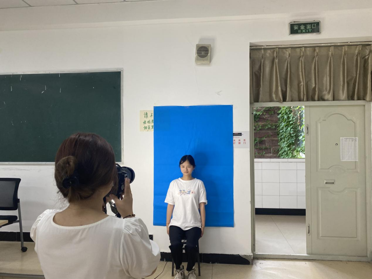 图片2 图片2
