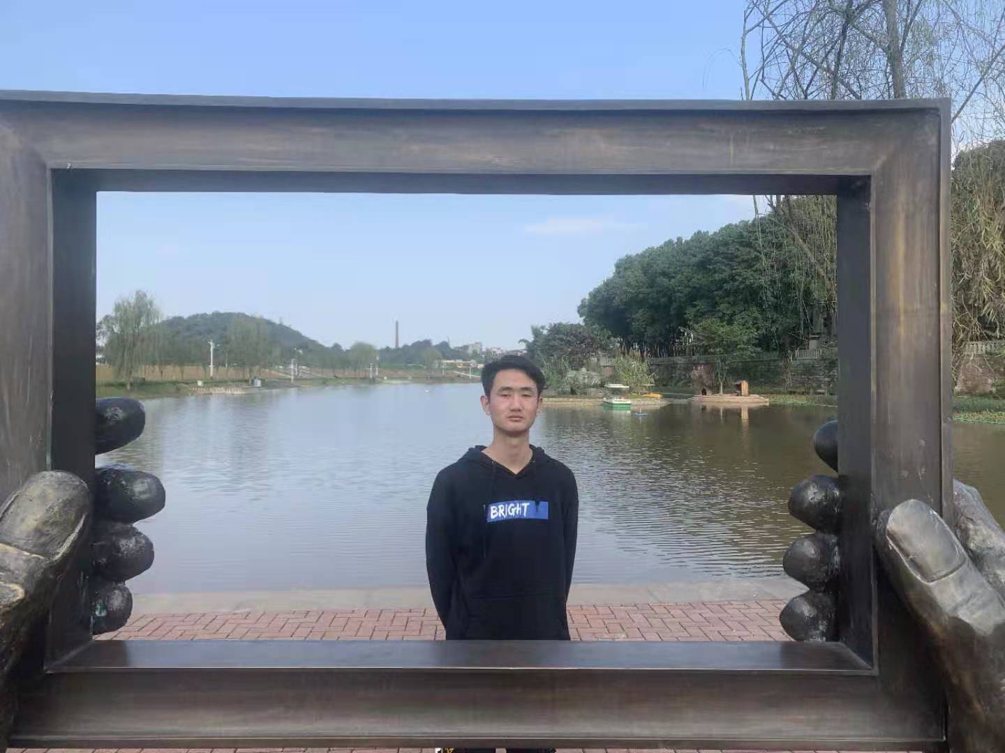 01.jpg 01.jpg