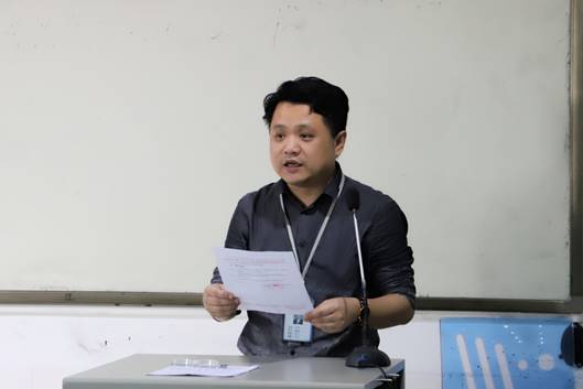 说明:E:\柳\团委文档\青马工程\2018-2019学年度\2018-2019下期\第三期青马班\1开班典礼\开班典礼照片20190411\IMG_8652_副本.jpg
