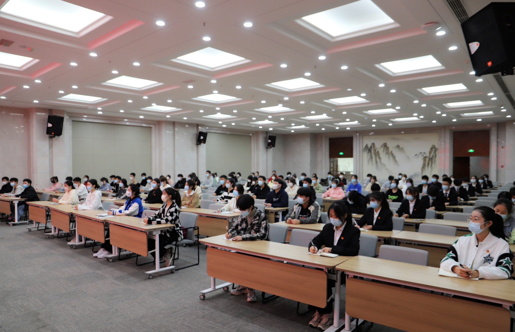 微信图片_20221115220600.png 微信图片_20221115220600.png