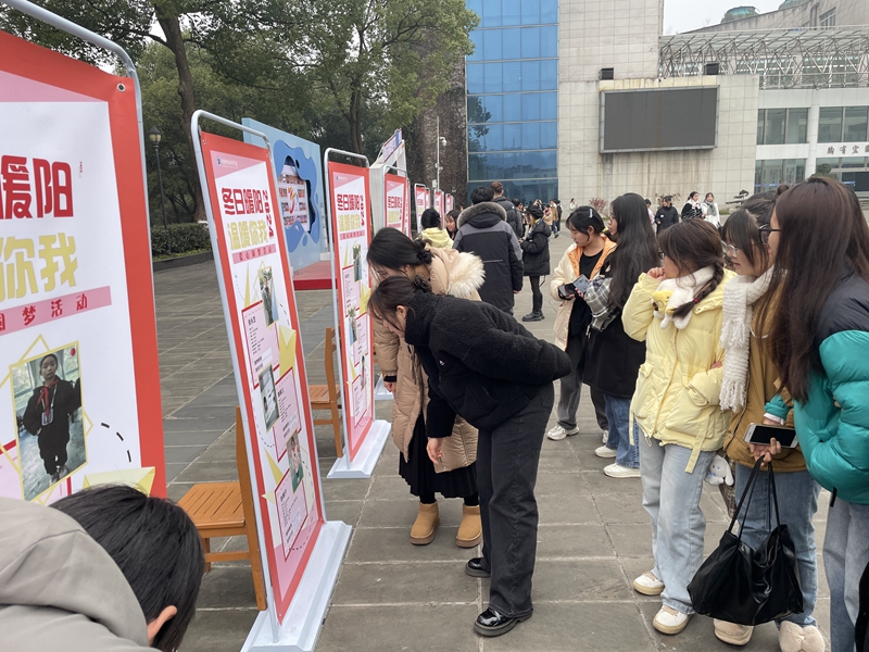 10421fe9454aa6094a003b38013819f9_.jpg 10421fe9454aa6094a003b38013819f9_.jpg