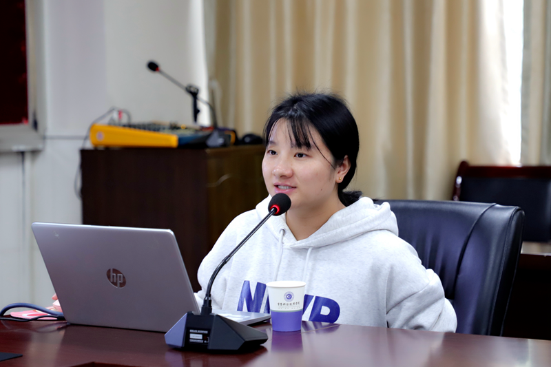 永川区医保局业务骨干黄宇婷.png