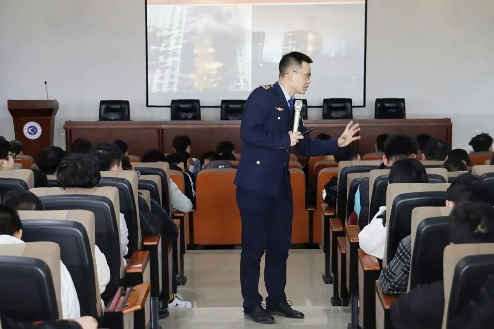 图片 1 图片 1