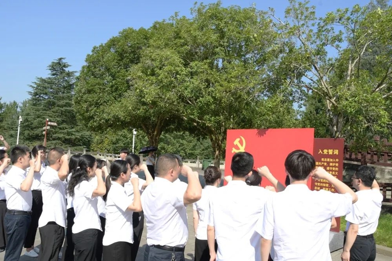图片4.jpg 图片4.jpg