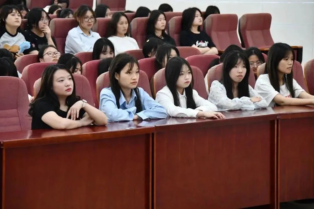 图片 2 图片 2