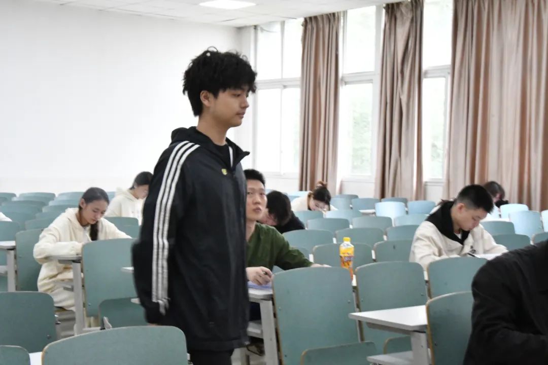 995c395bb6e70032c767b97143f01e87.jpg 995c395bb6e70032c767b97143f01e87.jpg