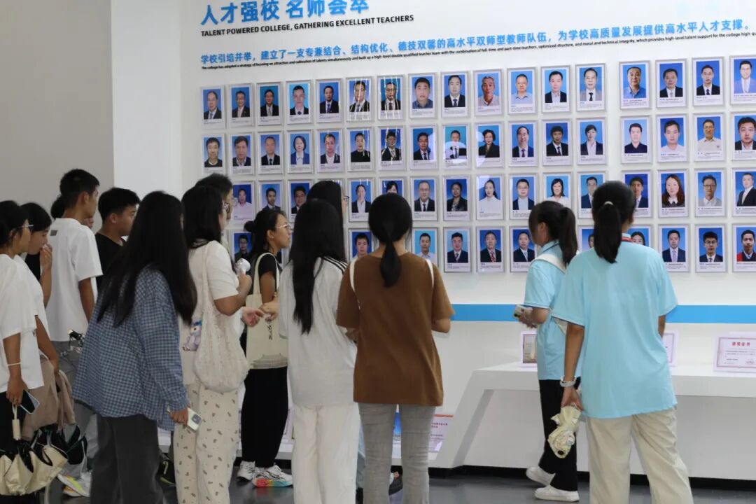 3de3552549e84ba79e48bef45853524a.jpg 3de3552549e84ba79e48bef45853524a.jpg