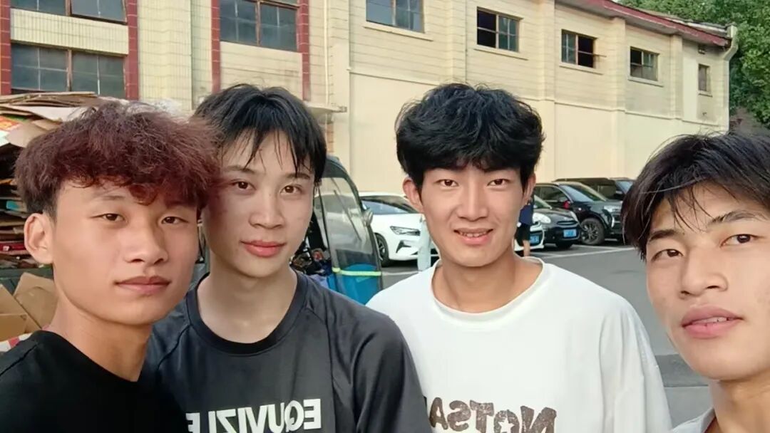 abf70ddc26395a9cc5cff1670863347b.jpg abf70ddc26395a9cc5cff1670863347b.jpg